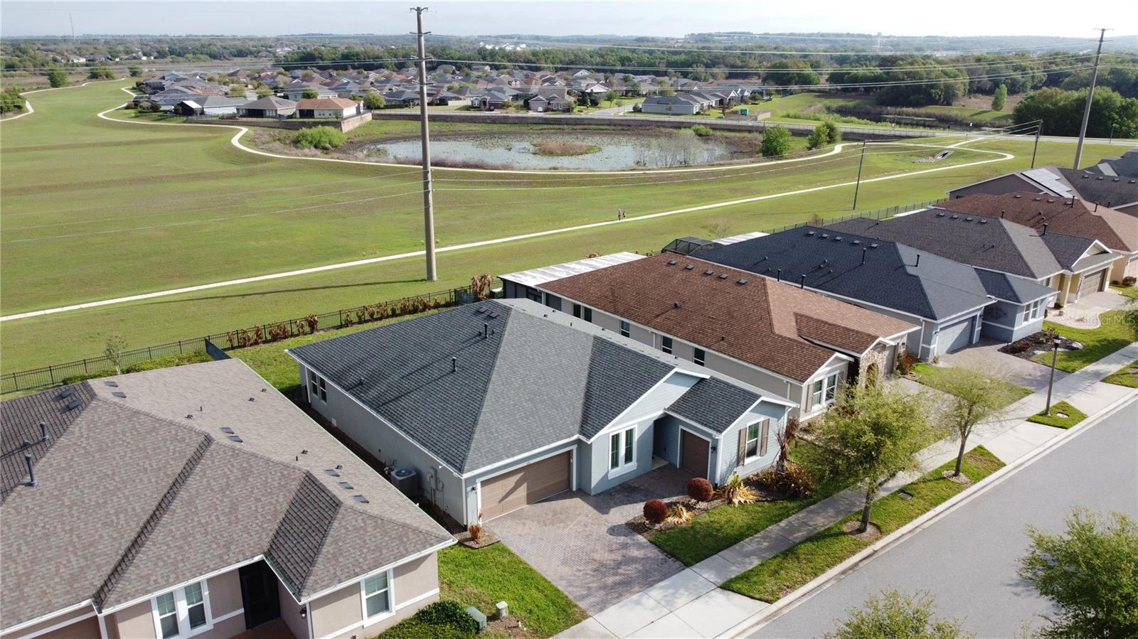 CASCADES OF GROVELAND (TRILOGY) - Residential