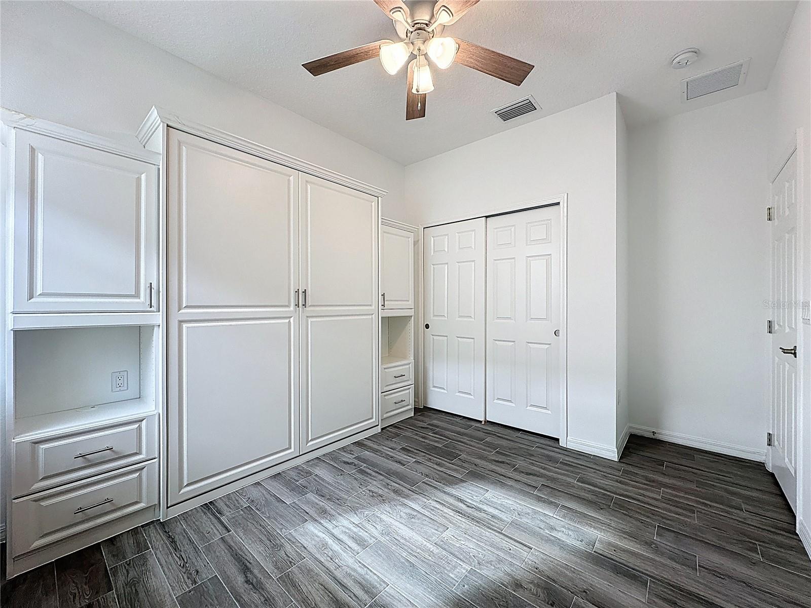 CASCADES OF GROVELAND (TRILOGY) - Residential