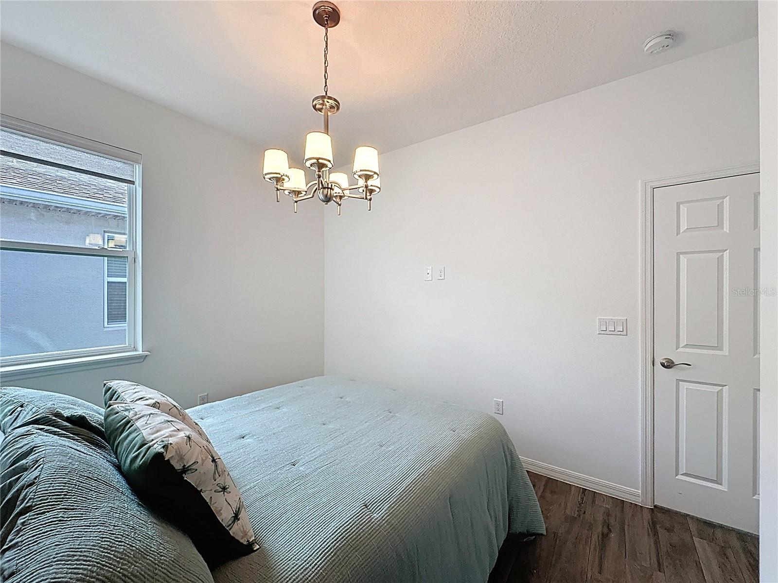 CASCADES OF GROVELAND (TRILOGY) - Residential