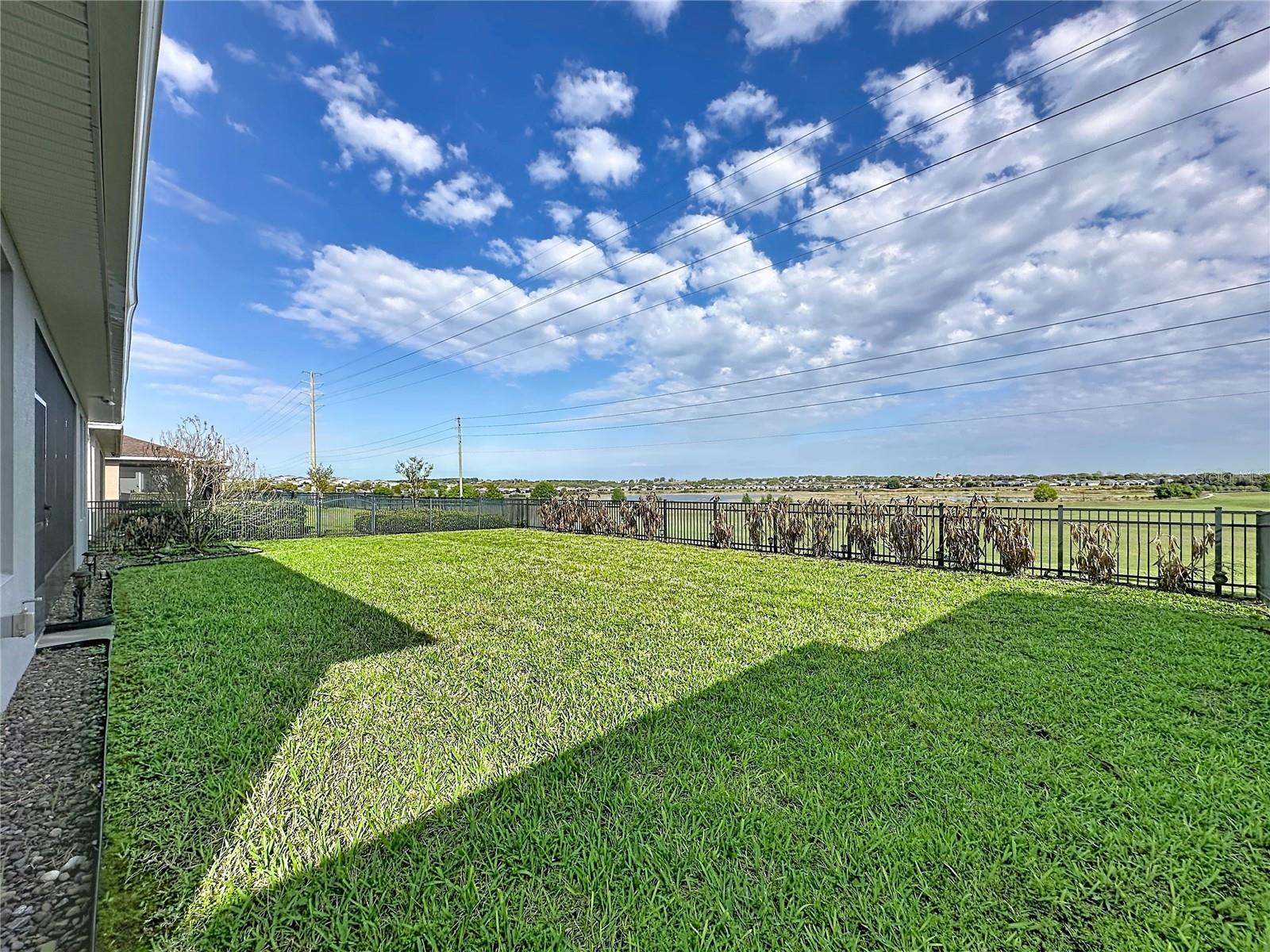 CASCADES OF GROVELAND (TRILOGY) - Residential