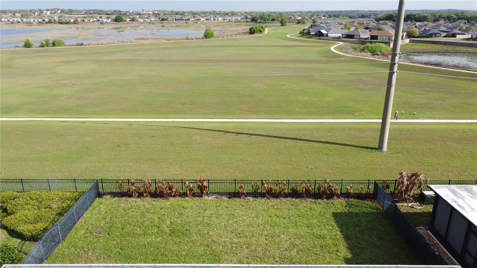 CASCADES OF GROVELAND (TRILOGY) - Residential