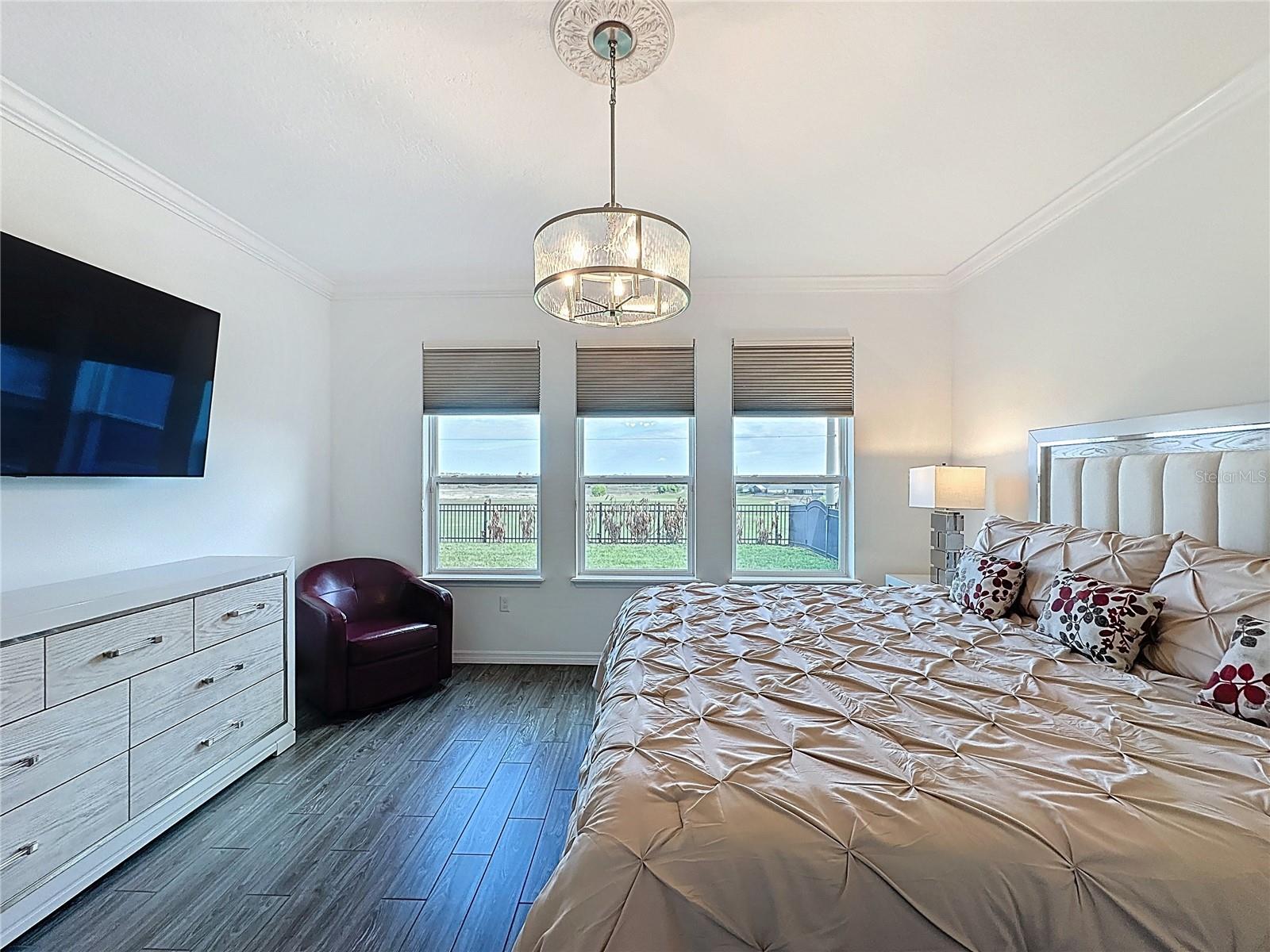 CASCADES OF GROVELAND (TRILOGY) - Residential