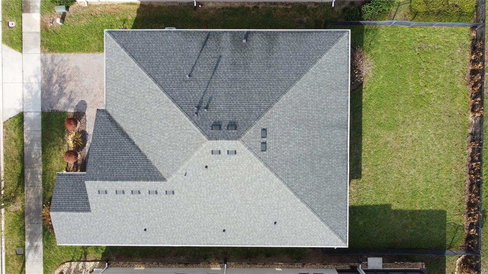 CASCADES OF GROVELAND (TRILOGY) - Residential