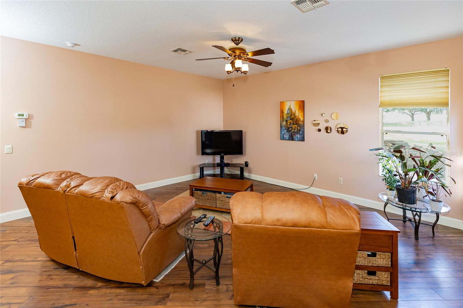 SUMMERGLEN - Residential