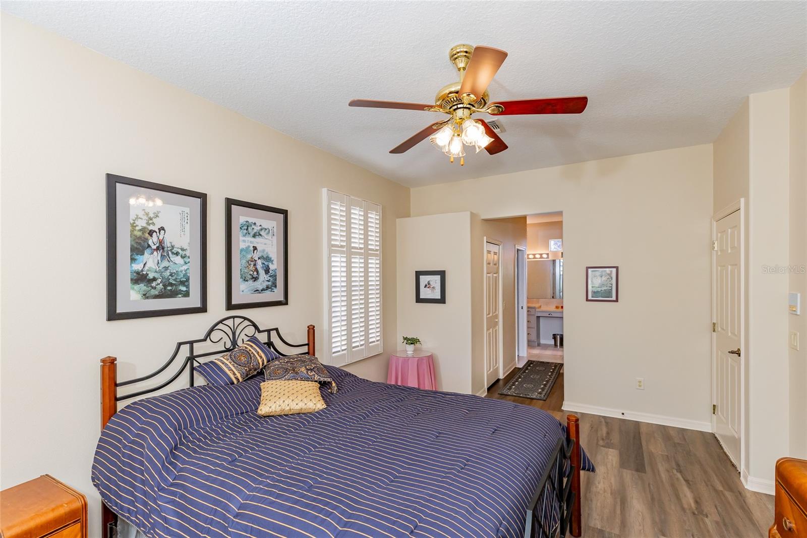 SUMMERGLEN - Residential