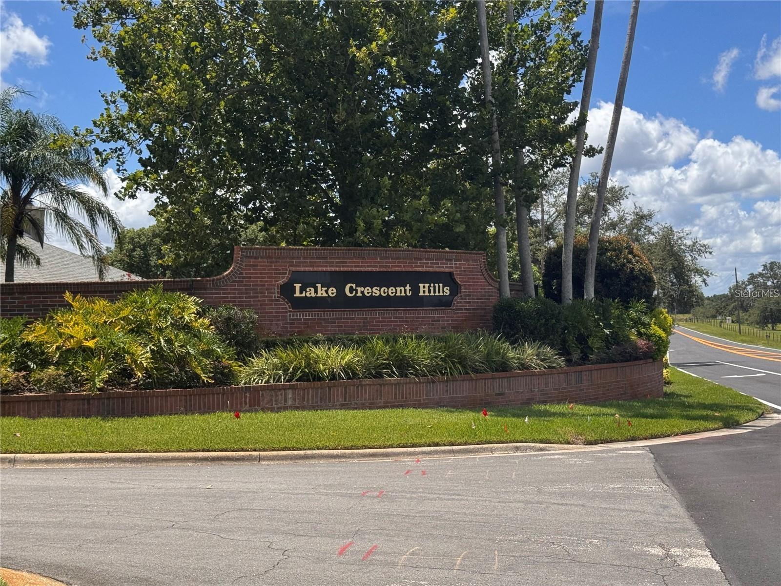 10642 CRESCENT LAKE COURT