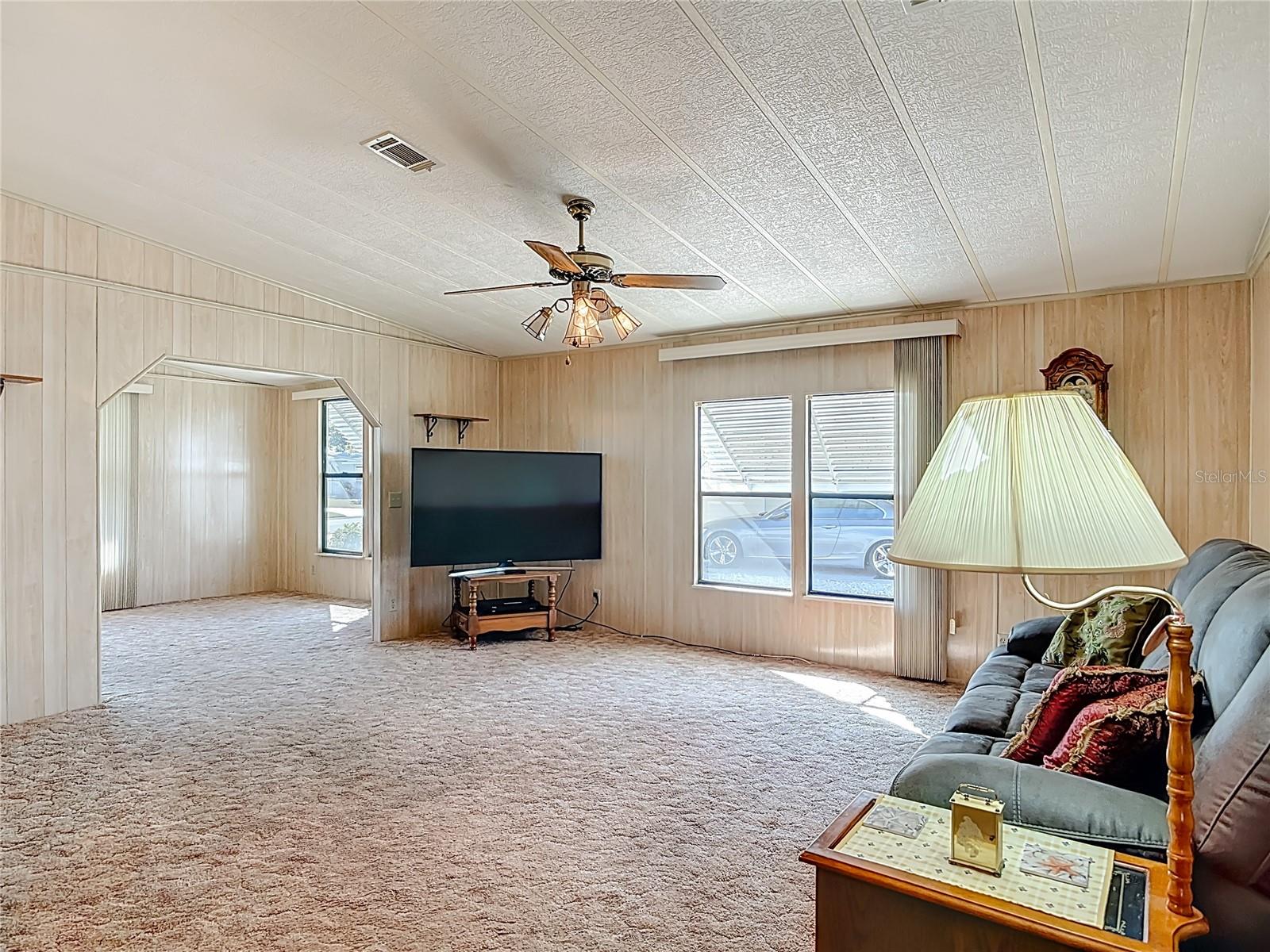 TAVARES LAKE FRANCES ESTATES - Residential