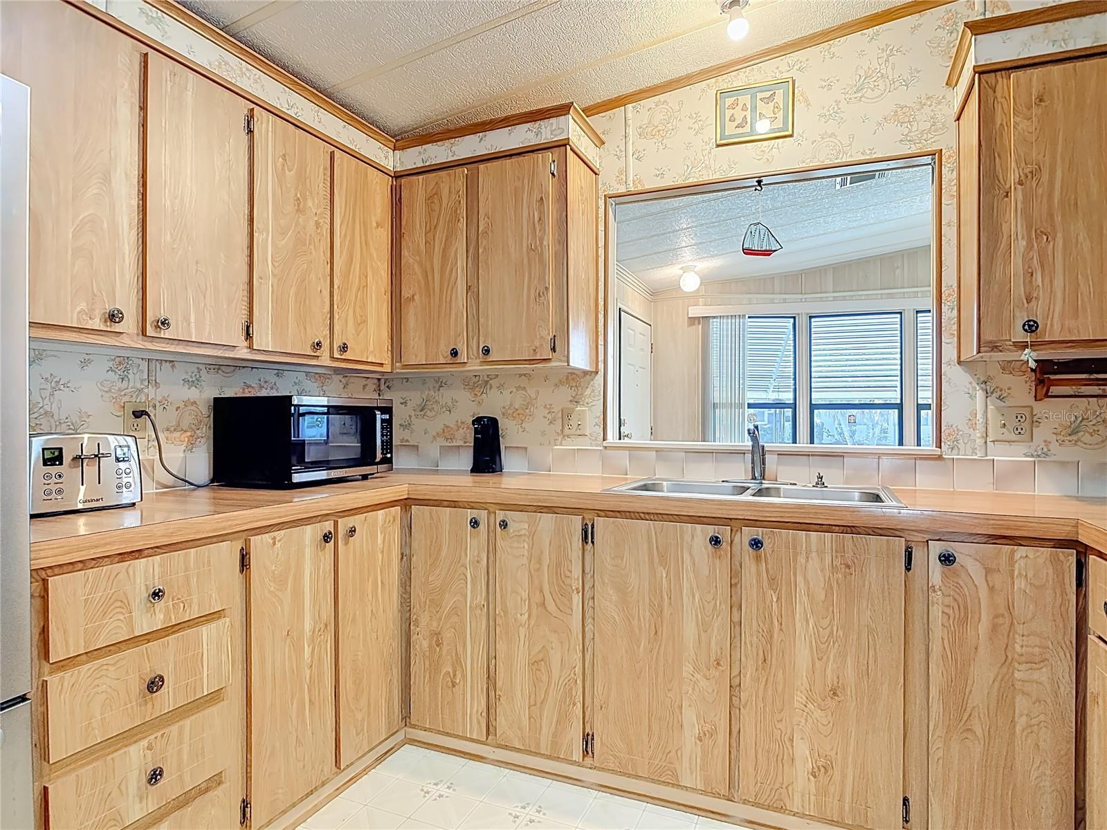 TAVARES LAKE FRANCES ESTATES - Residential