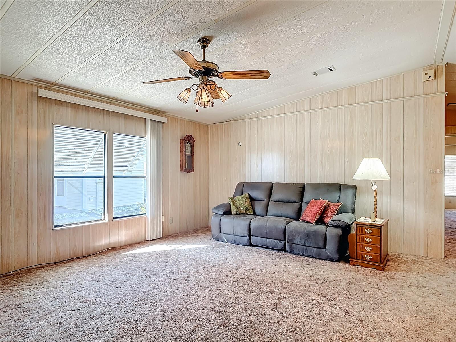 TAVARES LAKE FRANCES ESTATES - Residential