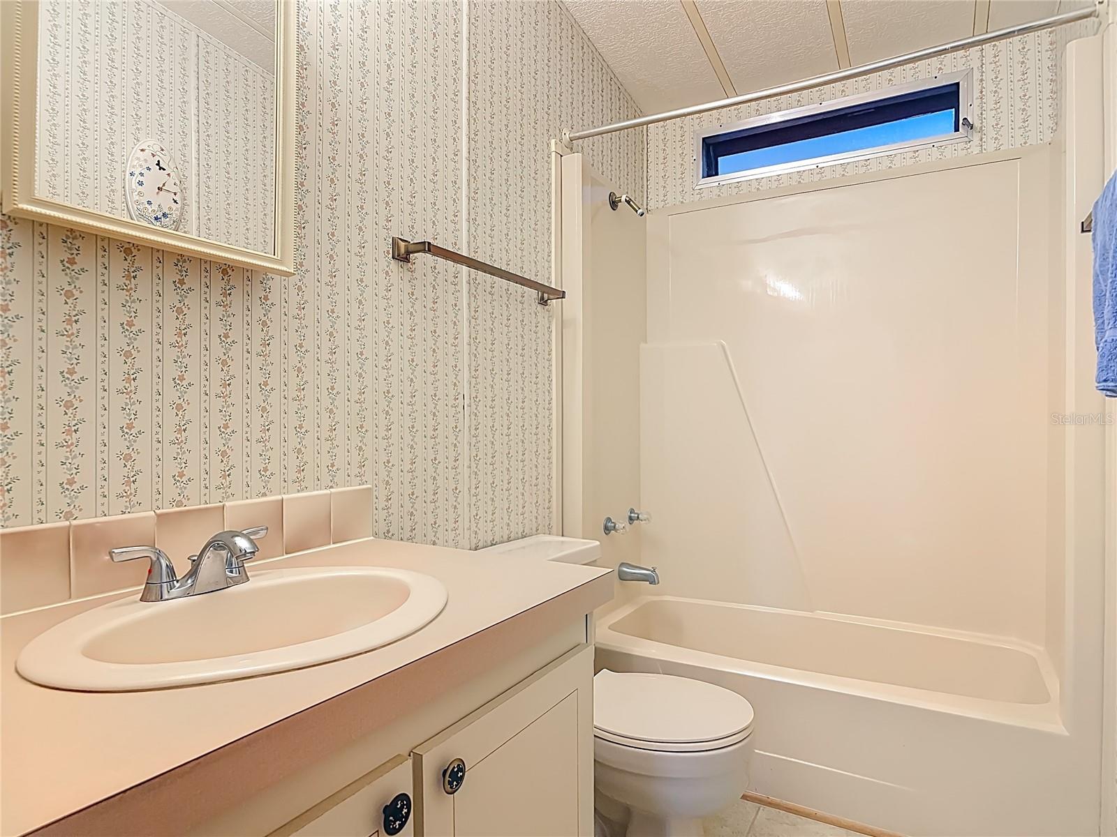 TAVARES LAKE FRANCES ESTATES - Residential