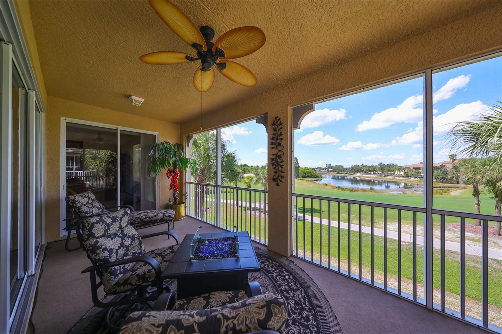 1361 EMERALD DUNES