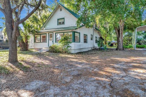 Photo of 1077 Linden Street, Clermont, FL 34711 (MLS # G5111204)