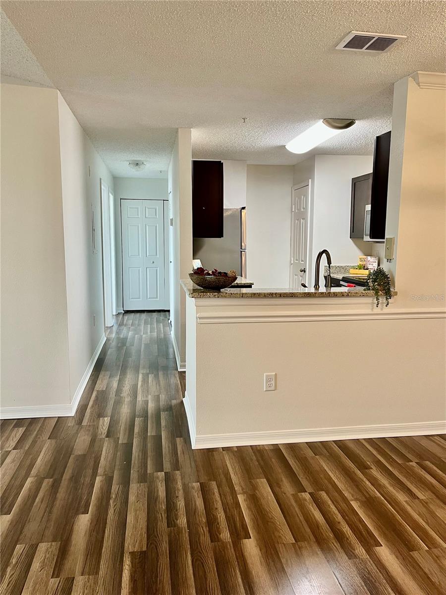 VILLAS AT LAKESIDE CONDO - Residential