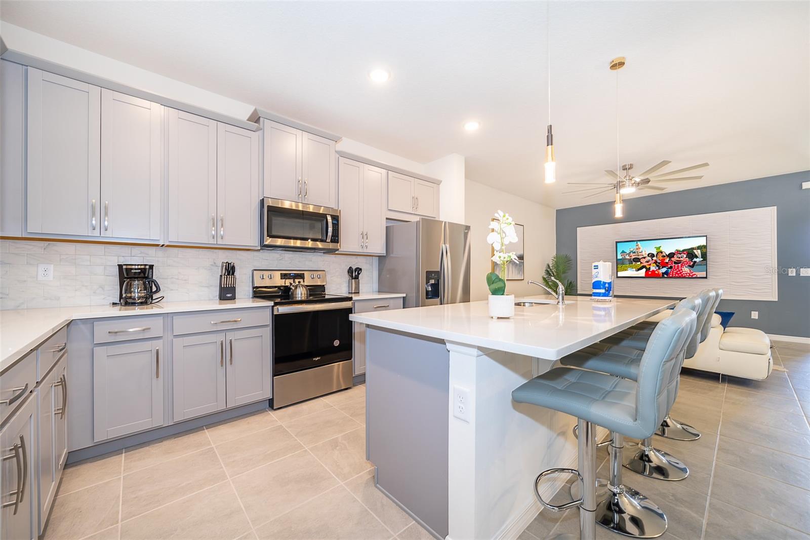 SOLARA RESORT VACATION VILLAS REP - Residential