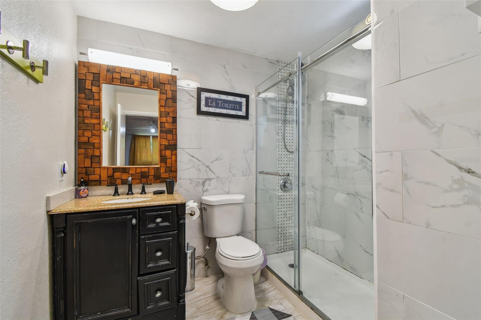 LAKEVIEW HEIGHTS - Residential