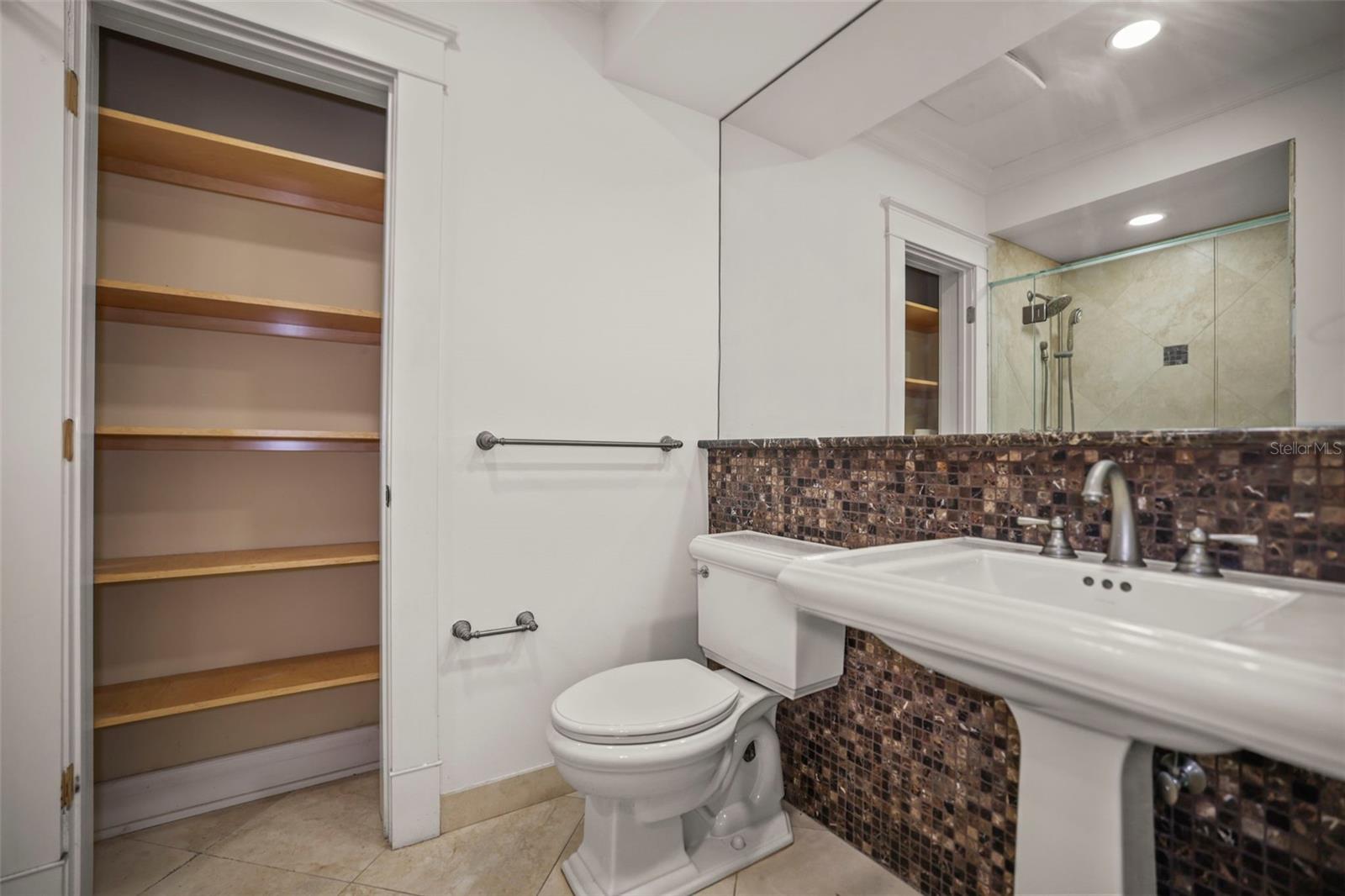 TAMPA & TARPON SPGS LAND CO - Residential