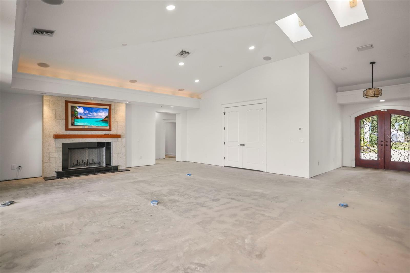 TAMPA & TARPON SPGS LAND CO - Residential