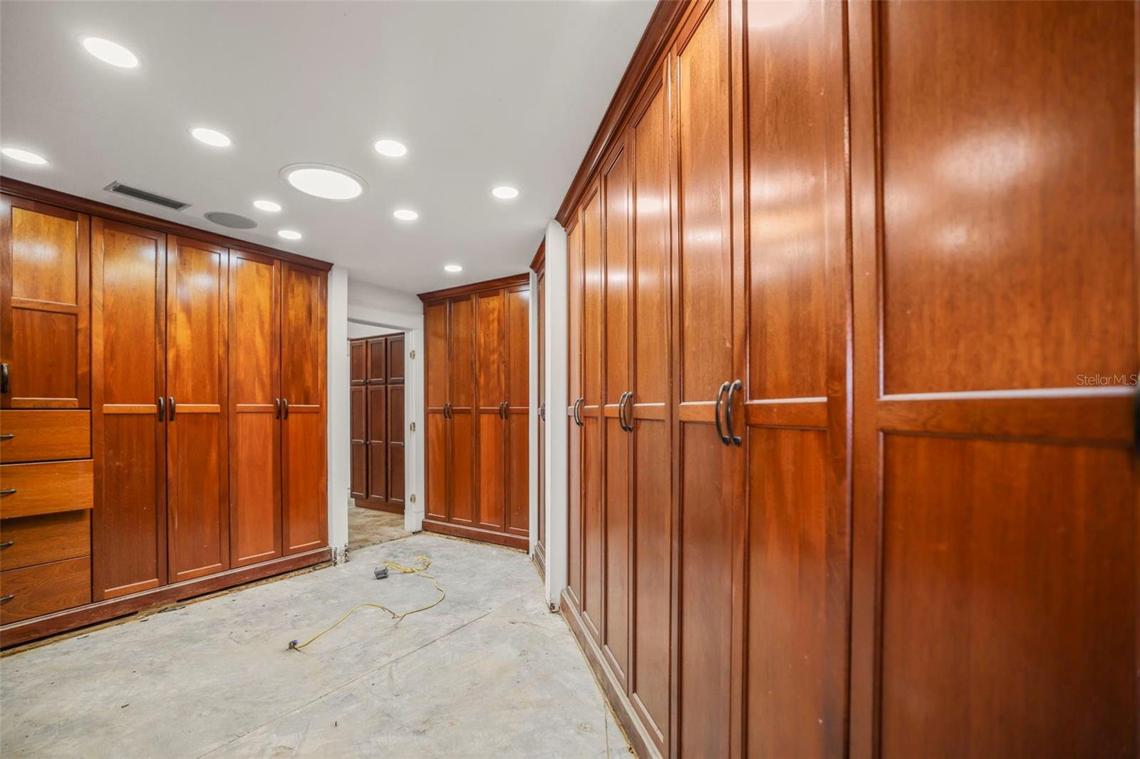 TAMPA & TARPON SPGS LAND CO - Residential