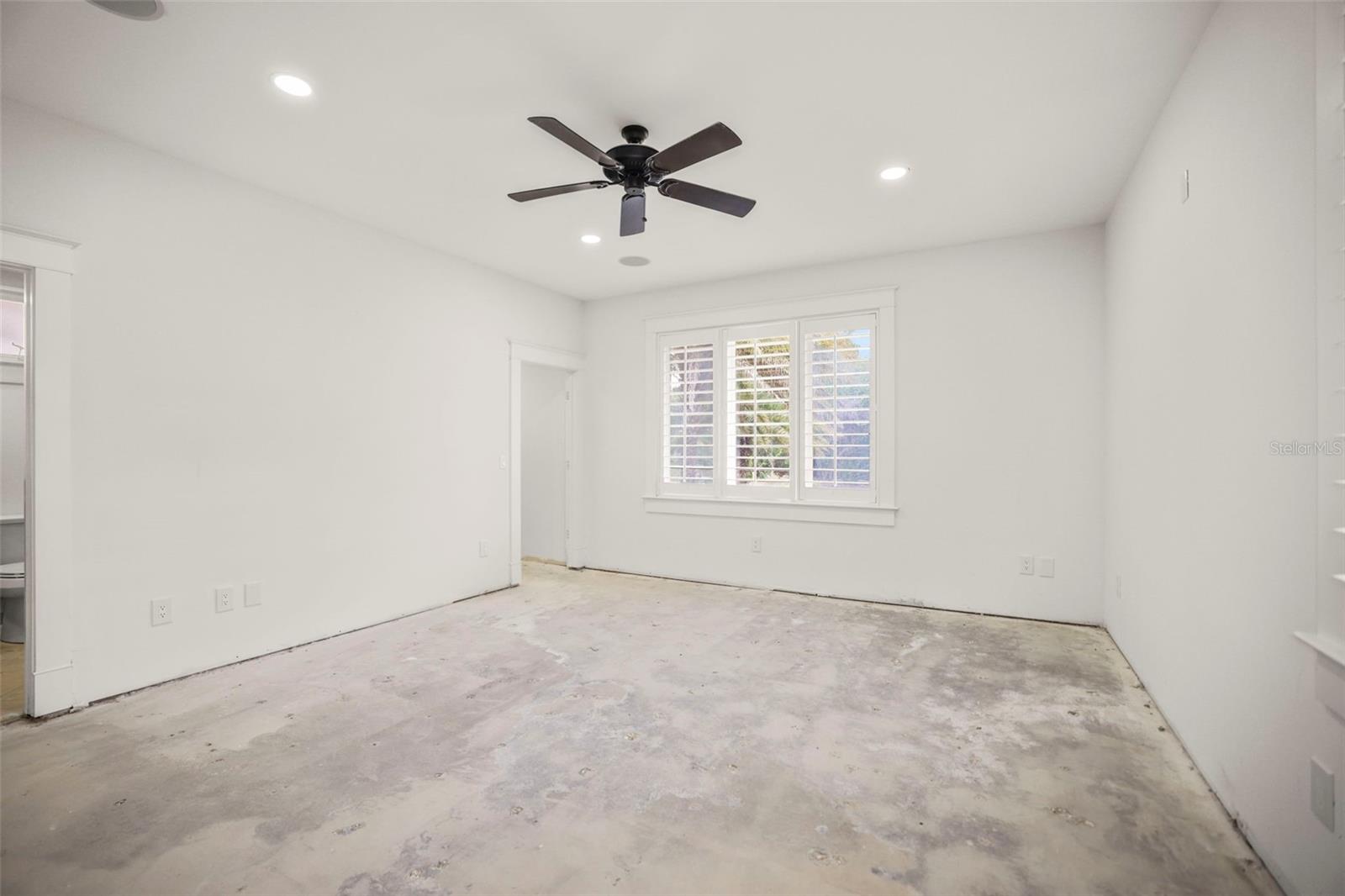 TAMPA & TARPON SPGS LAND CO - Residential