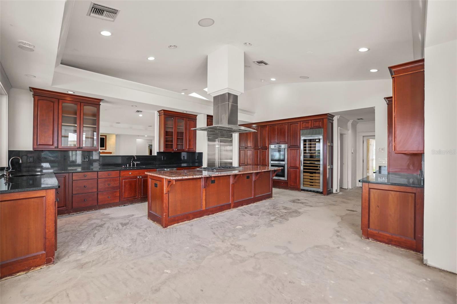 TAMPA & TARPON SPGS LAND CO - Residential