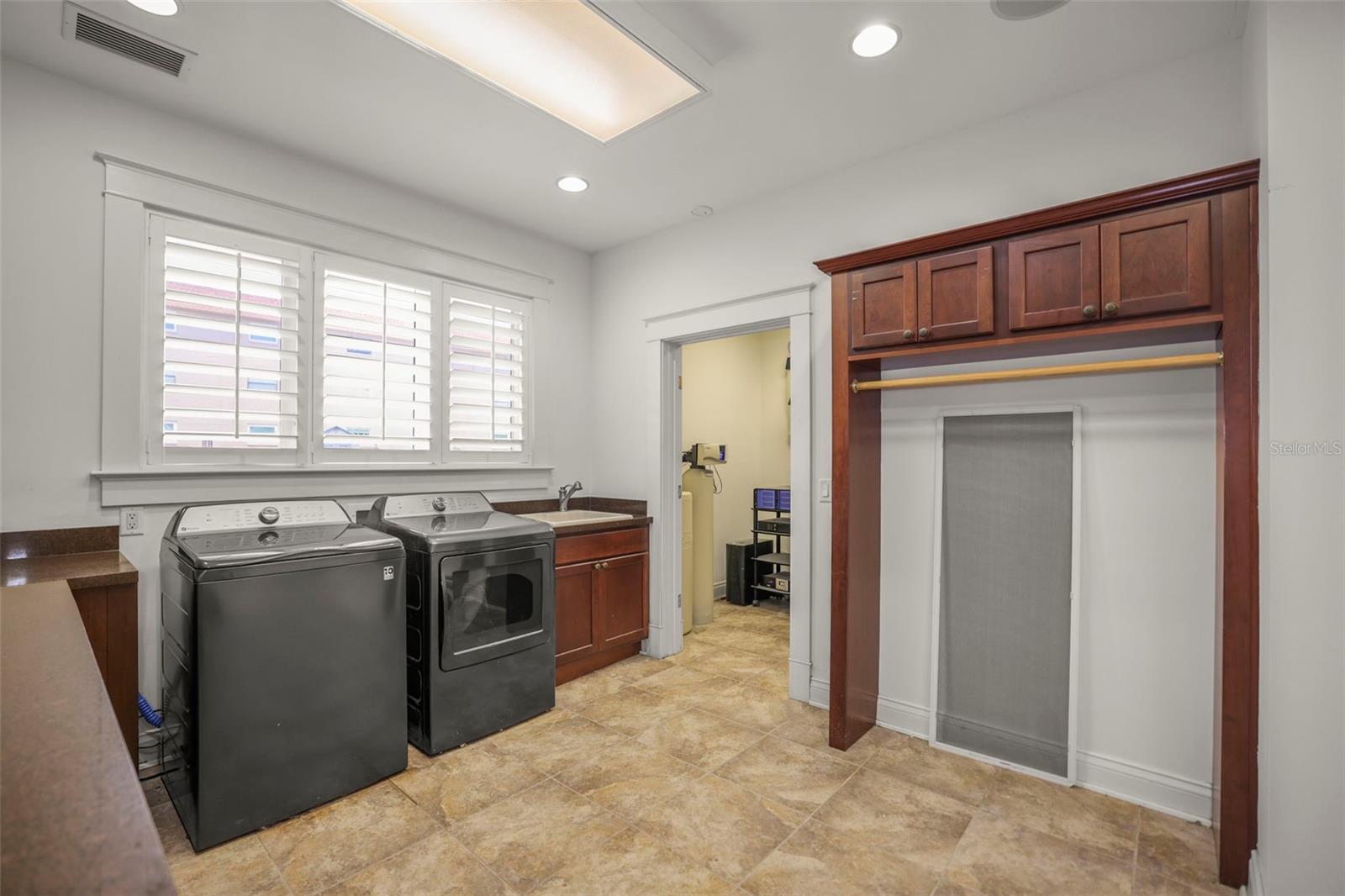 TAMPA & TARPON SPGS LAND CO - Residential