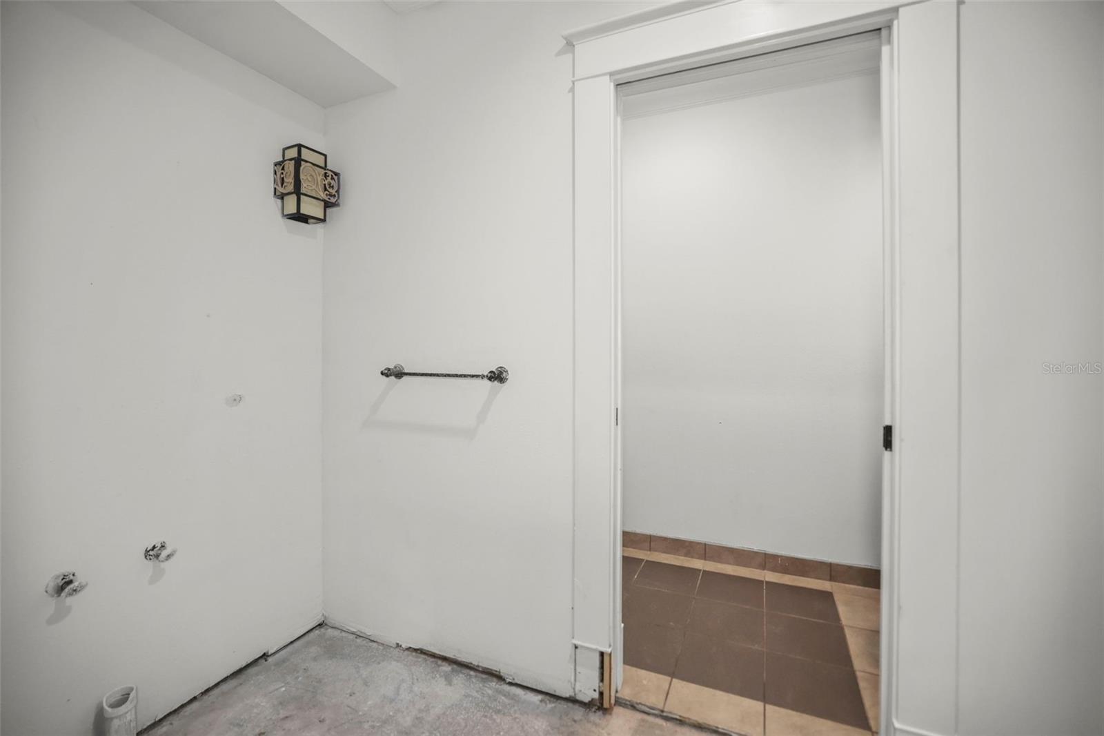 TAMPA & TARPON SPGS LAND CO - Residential