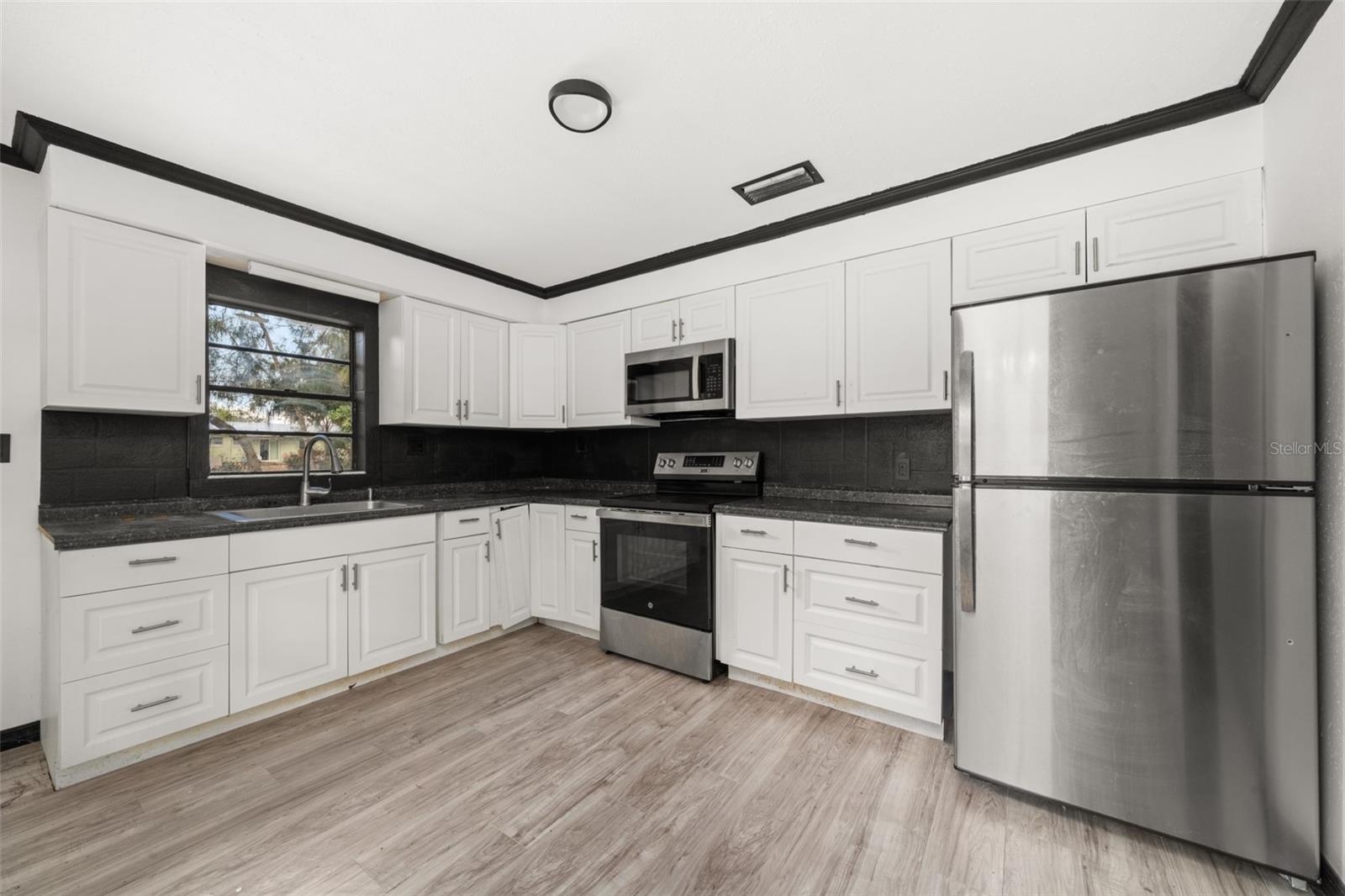 ALTAMONT PLACE ADD - Residential