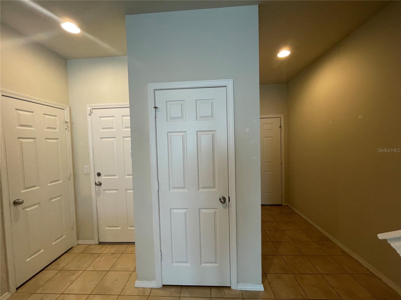 4912 WHITE SANDERLING COURT