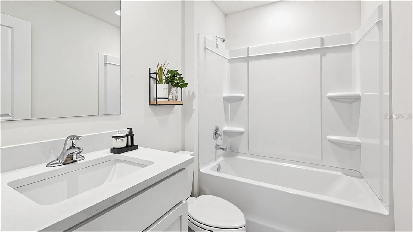 AVALON WOODS - Residential