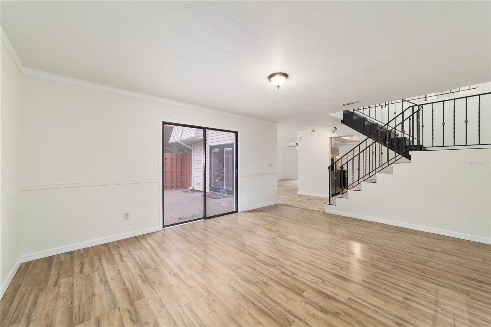 FOUNTAINEBLEAU ROYALE UNS 03 & - Residential