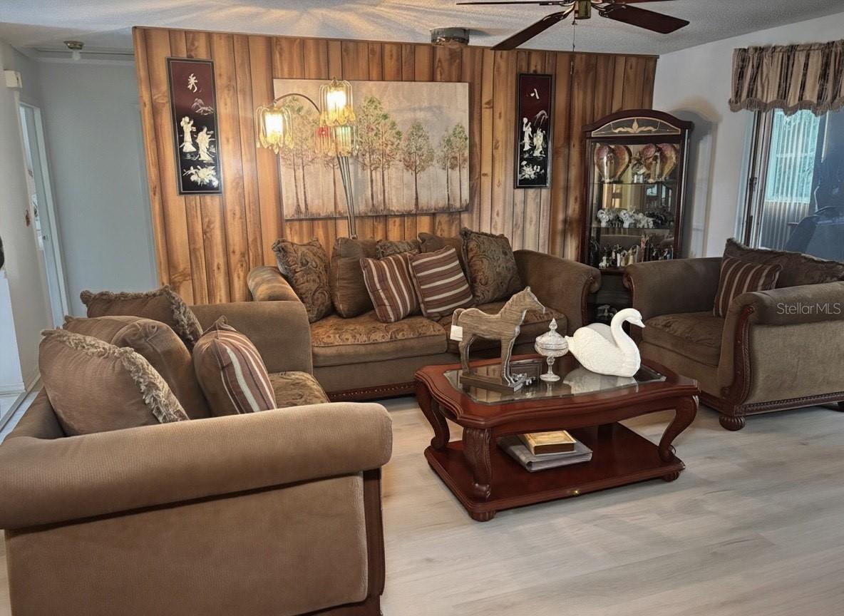 POWERS PLACE FIRST ADD - Residential