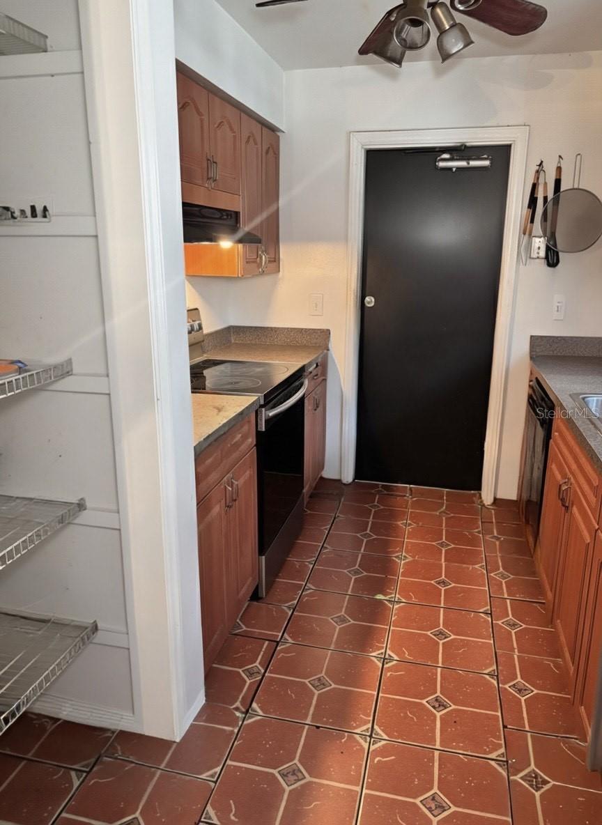 POWERS PLACE FIRST ADD - Residential