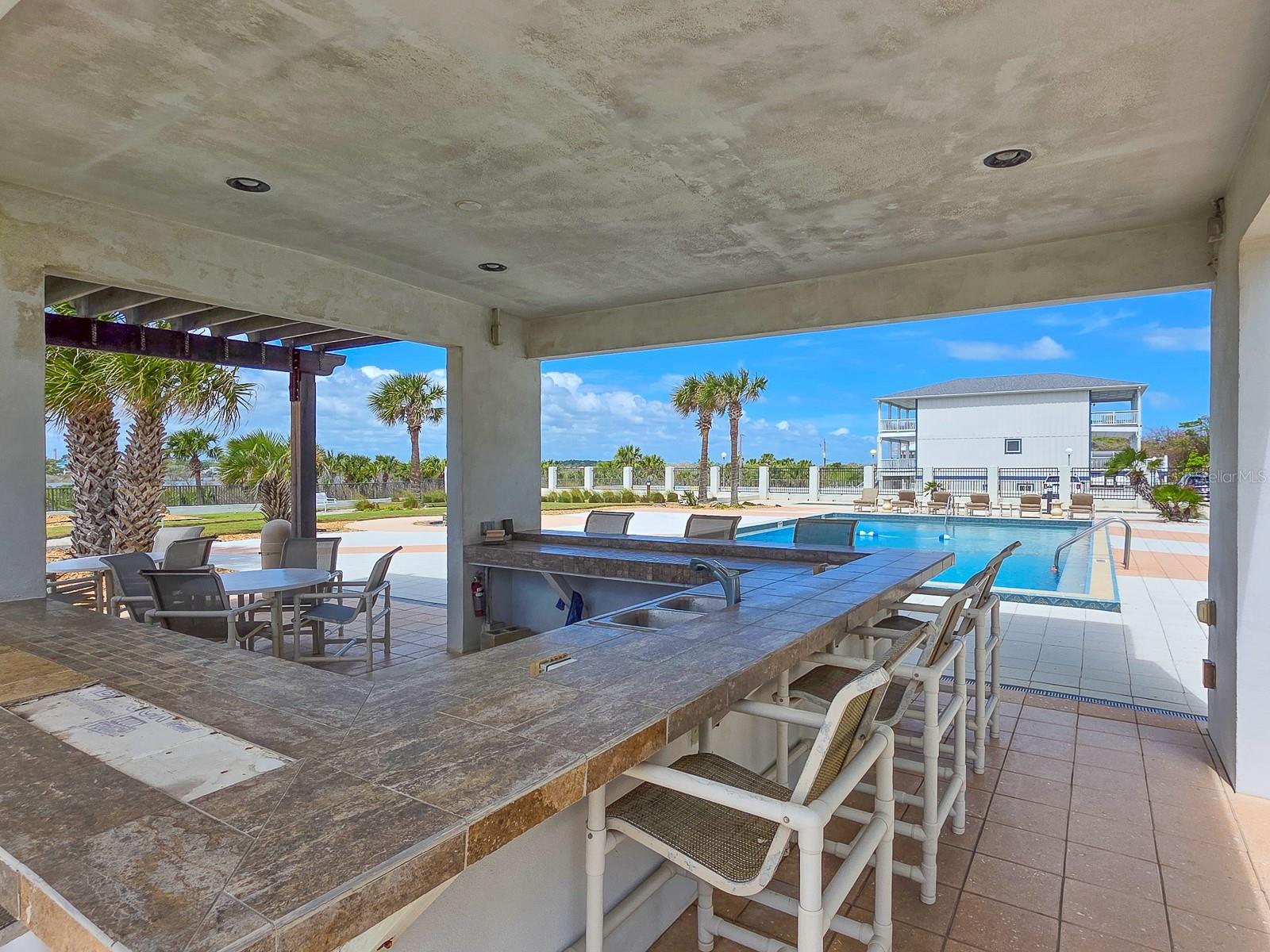 ALIKI GOLD COAST CONDO 01 - Residential