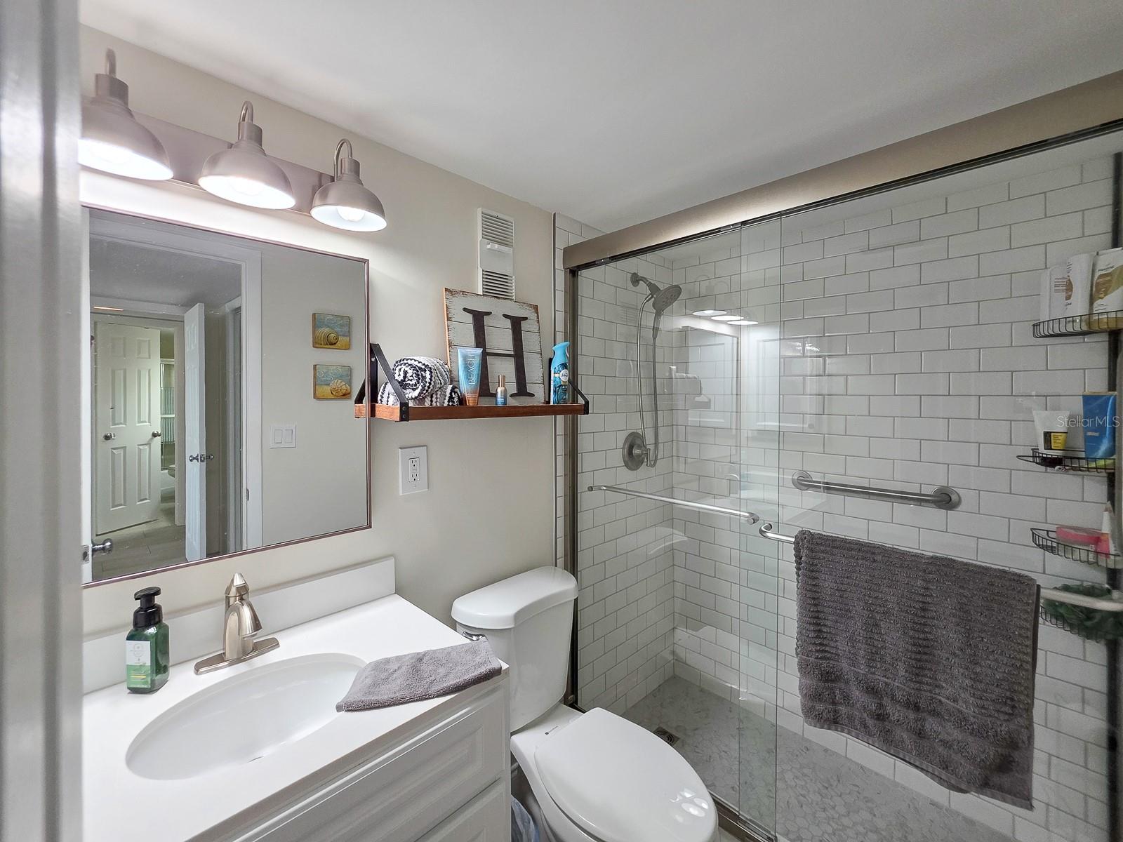 ALIKI GOLD COAST CONDO 01 - Residential