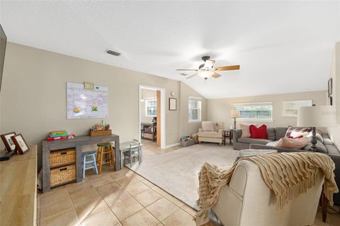 Tiny photo for 1006 SE 10th Street, Ocala, FL 34471 (MLS # OM715308)