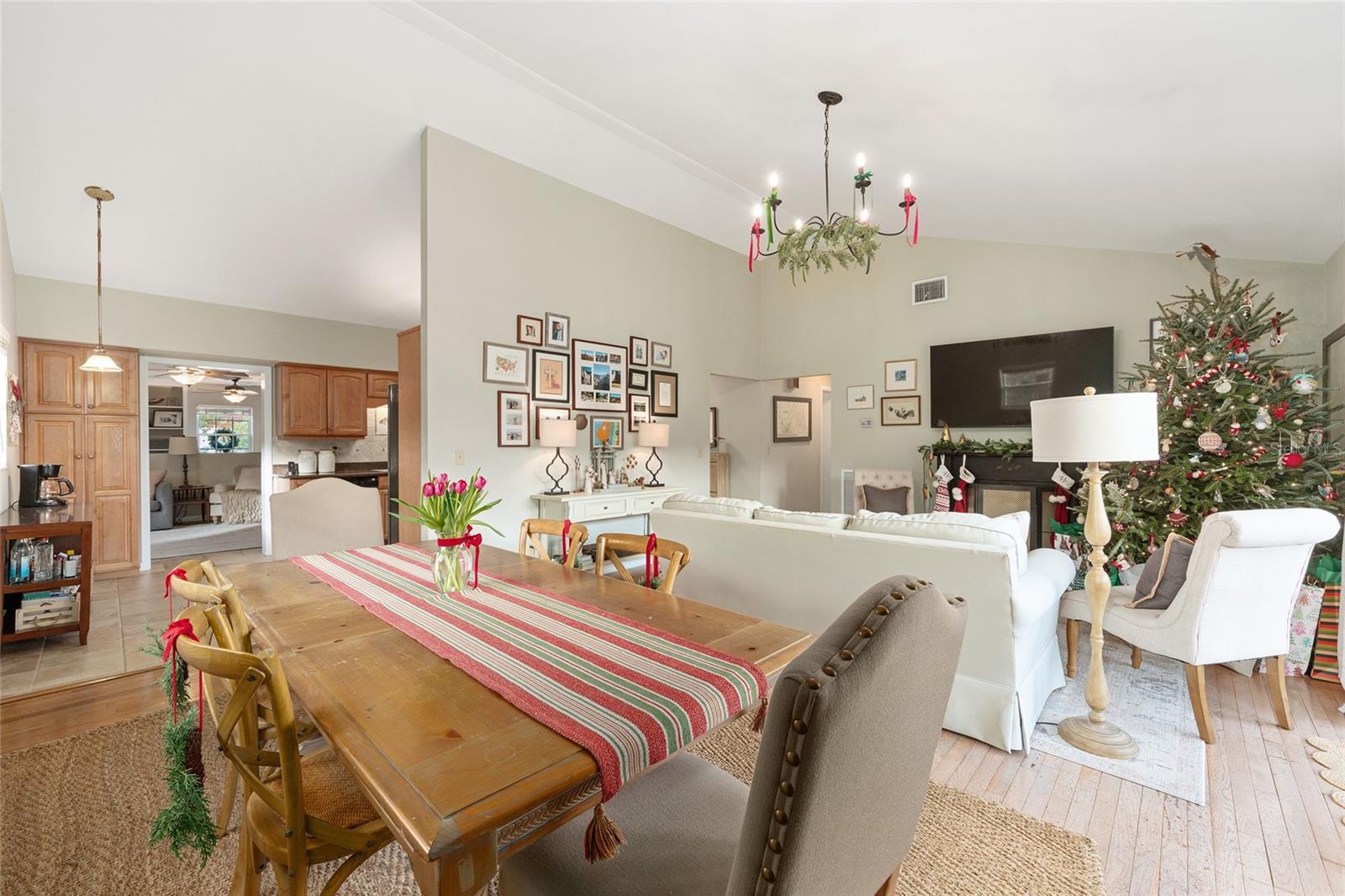 IDYLWEIR PARK - Residential