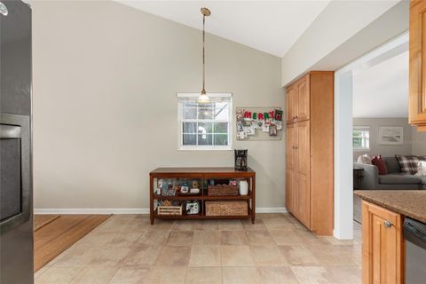 Tiny photo for 1006 SE 10th Street, Ocala, FL 34471 (MLS # OM715308)