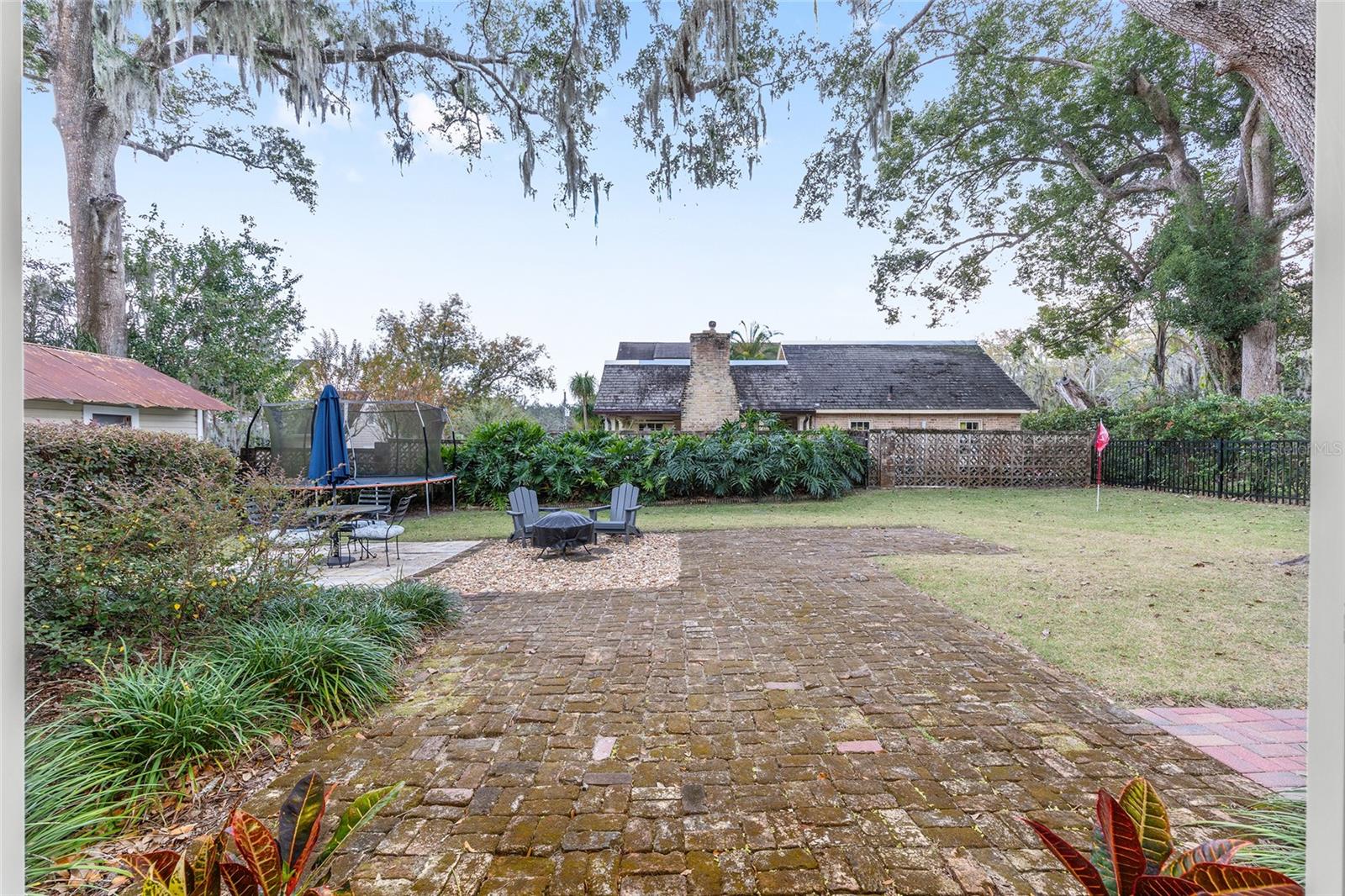 IDYLWEIR PARK - Residential