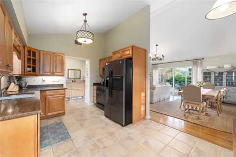 Tiny photo for 1006 SE 10th Street, Ocala, FL 34471 (MLS # OM715308)