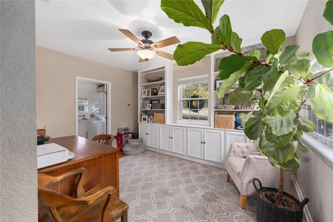 Tiny photo for 1006 SE 10th Street, Ocala, FL 34471 (MLS # OM715308)