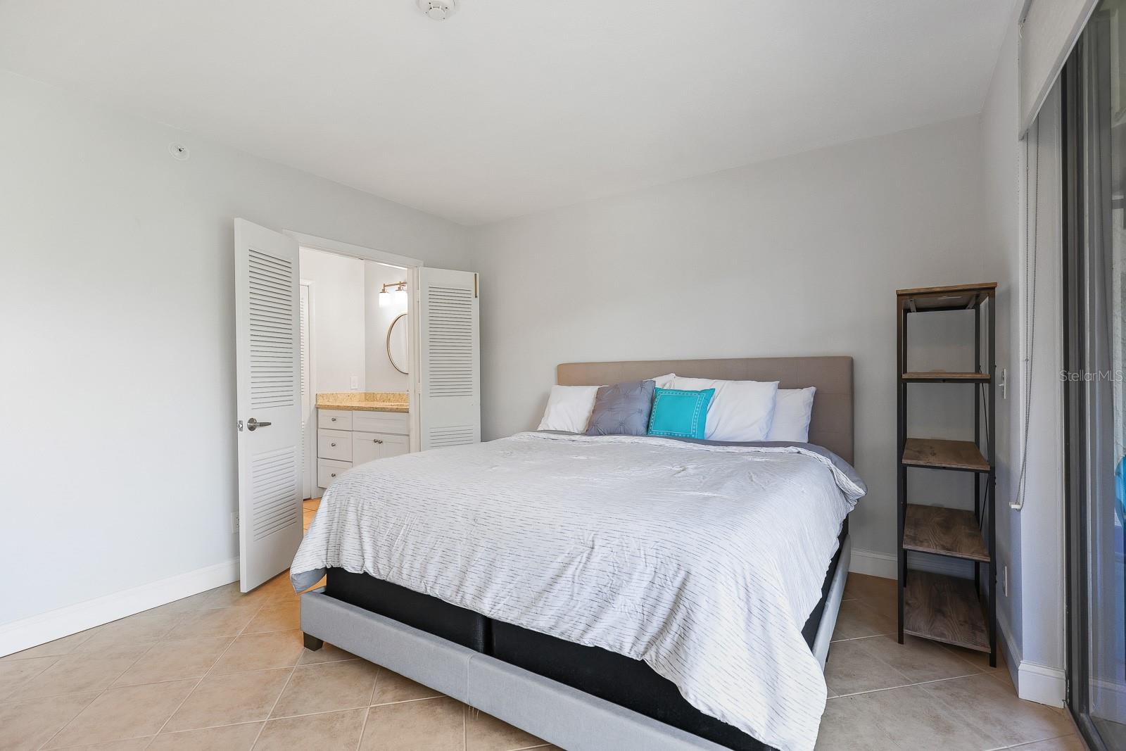 SEAPLACE VI - Residential