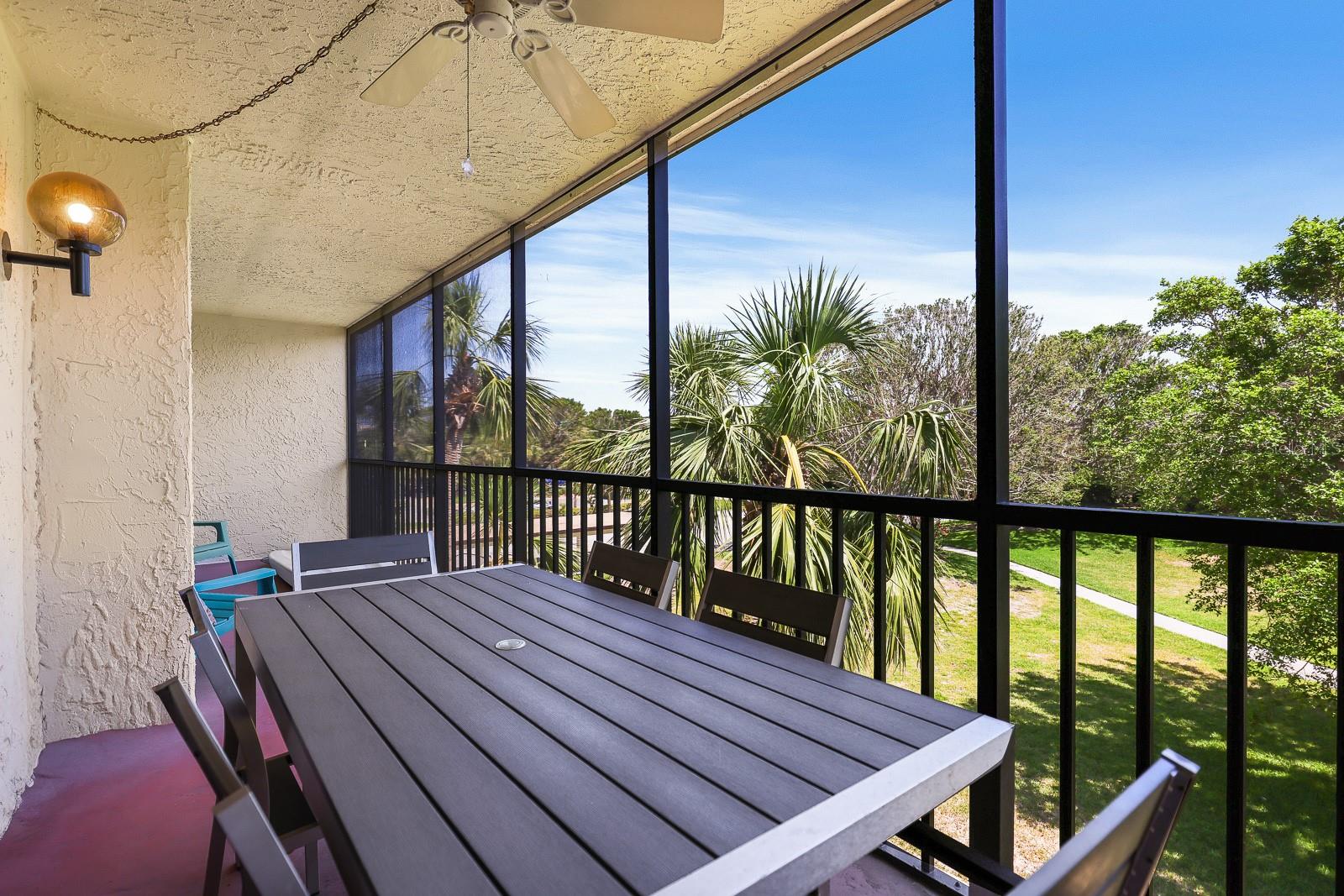 SEAPLACE VI - Residential