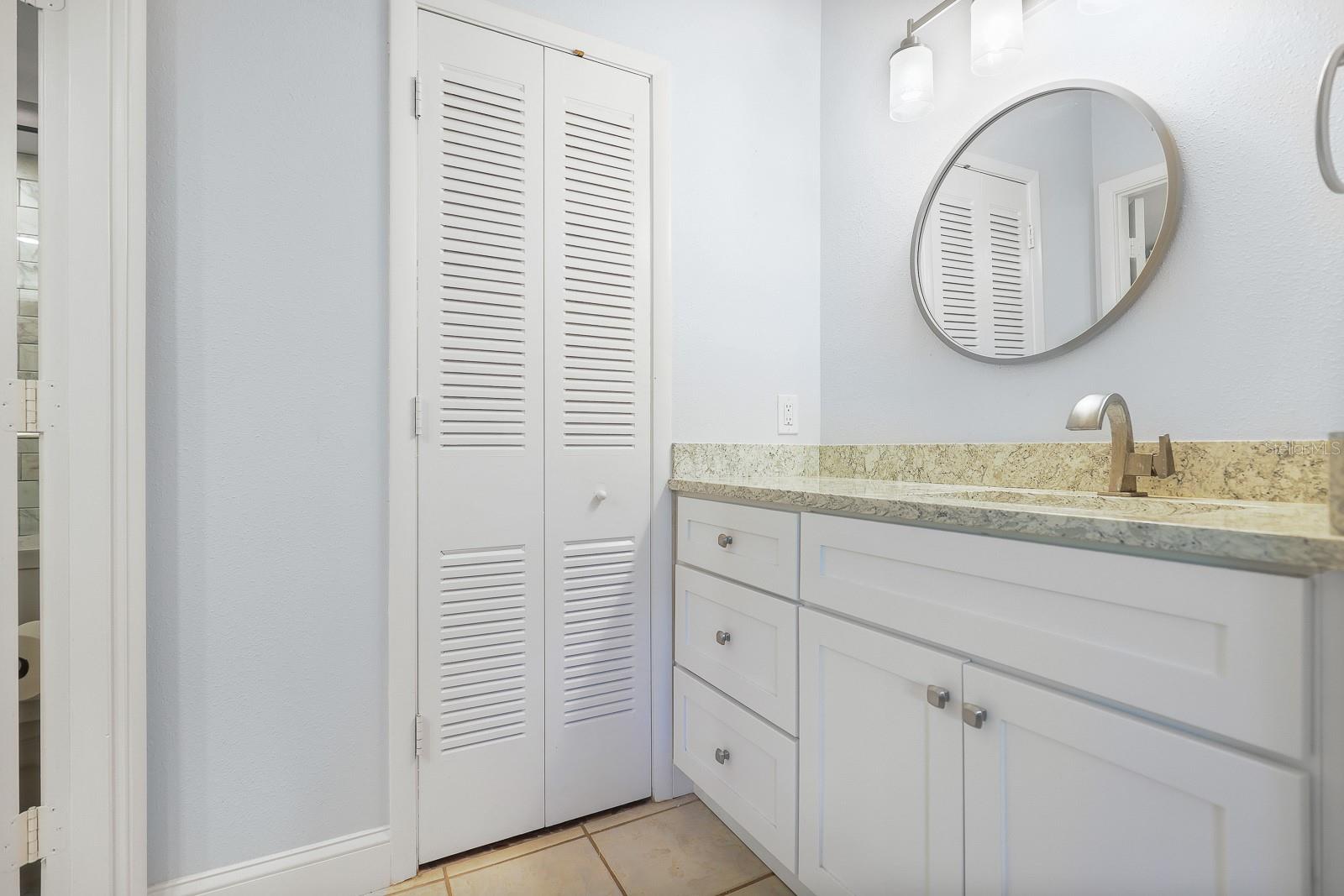 SEAPLACE VI - Residential