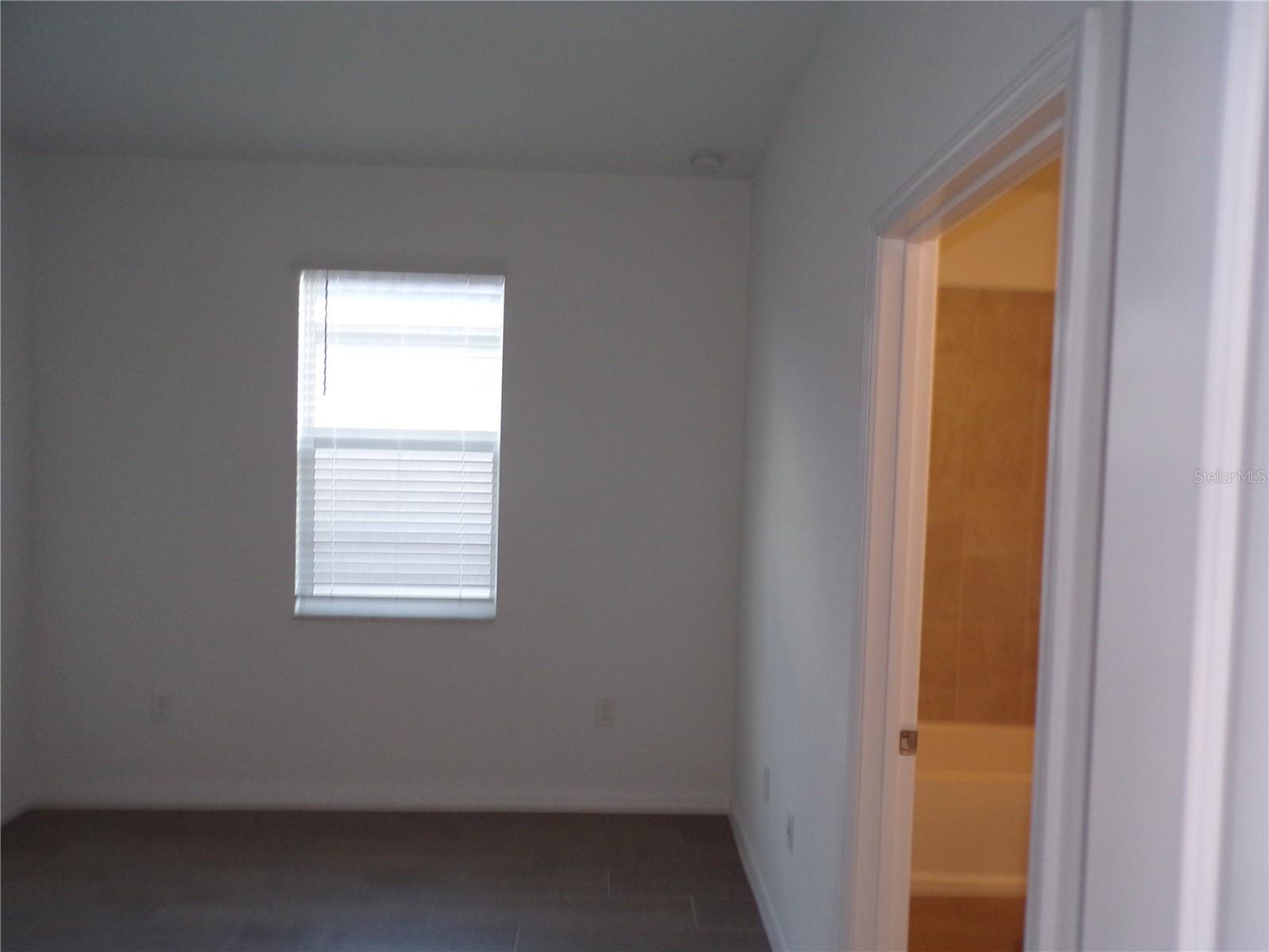 TUCKERS POINTE PH 1 - Residential Lease