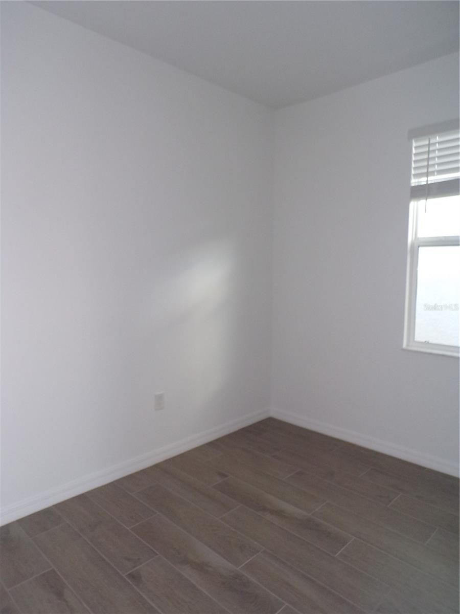 TUCKERS POINTE PH 1 - Residential Lease