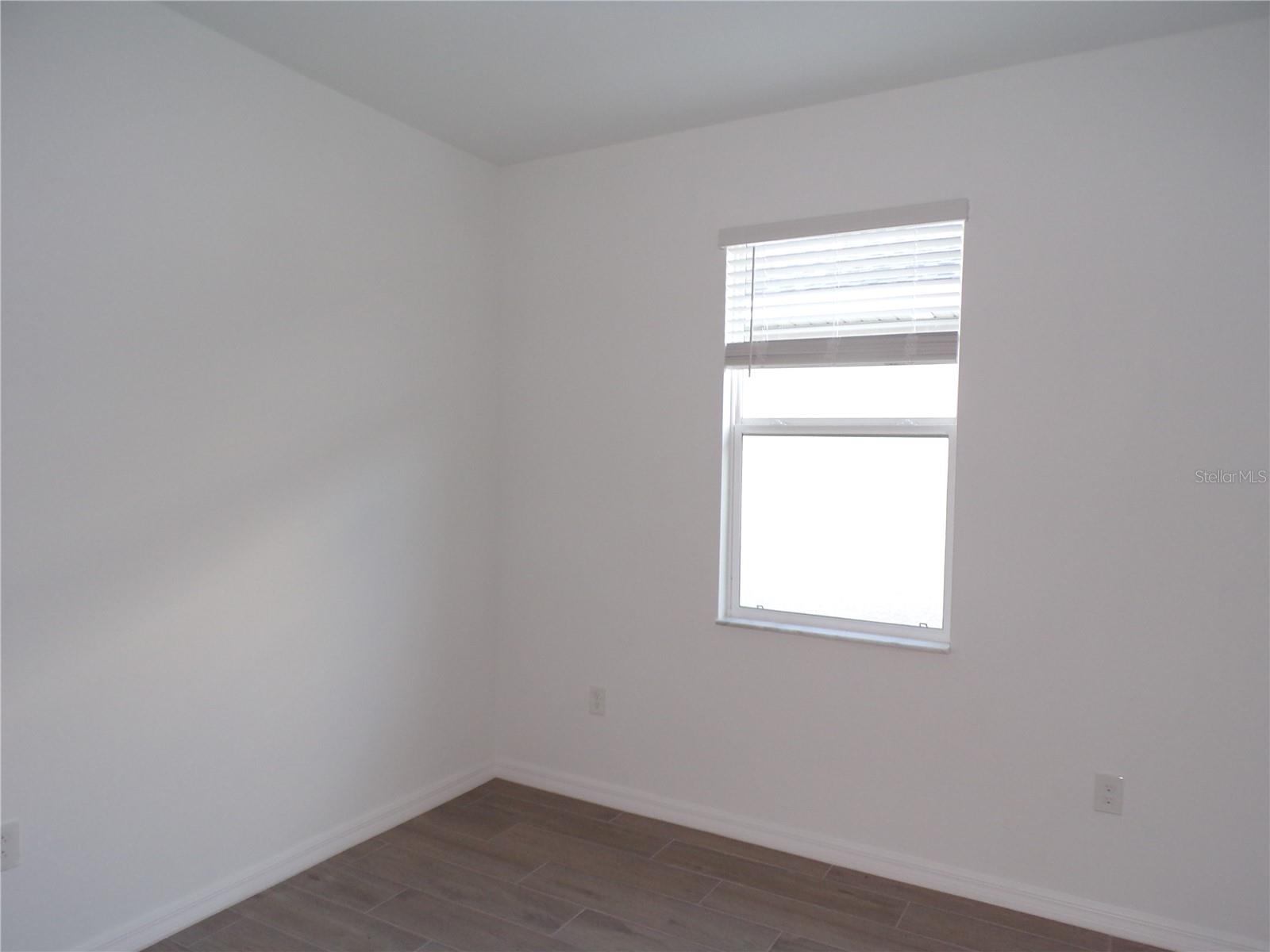 TUCKERS POINTE PH 1 - Residential Lease