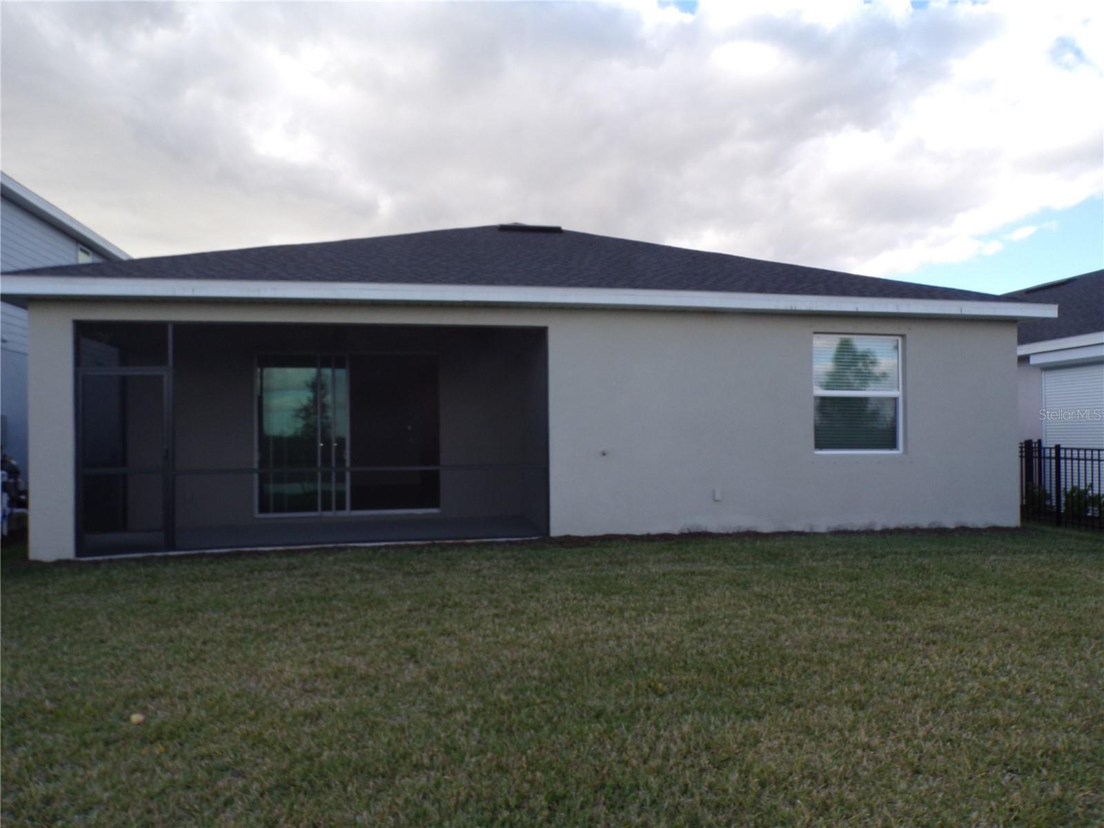 TUCKERS POINTE PH 1 - Residential Lease