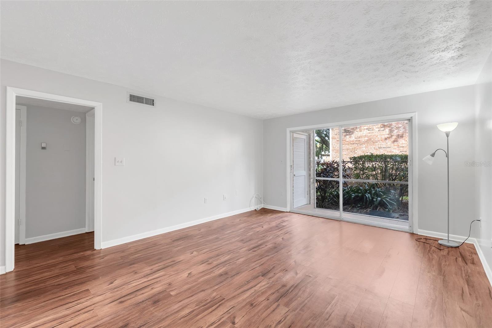 PLANTATION APTS OF ORLANDO NO 1 CONDO - Residential Lease