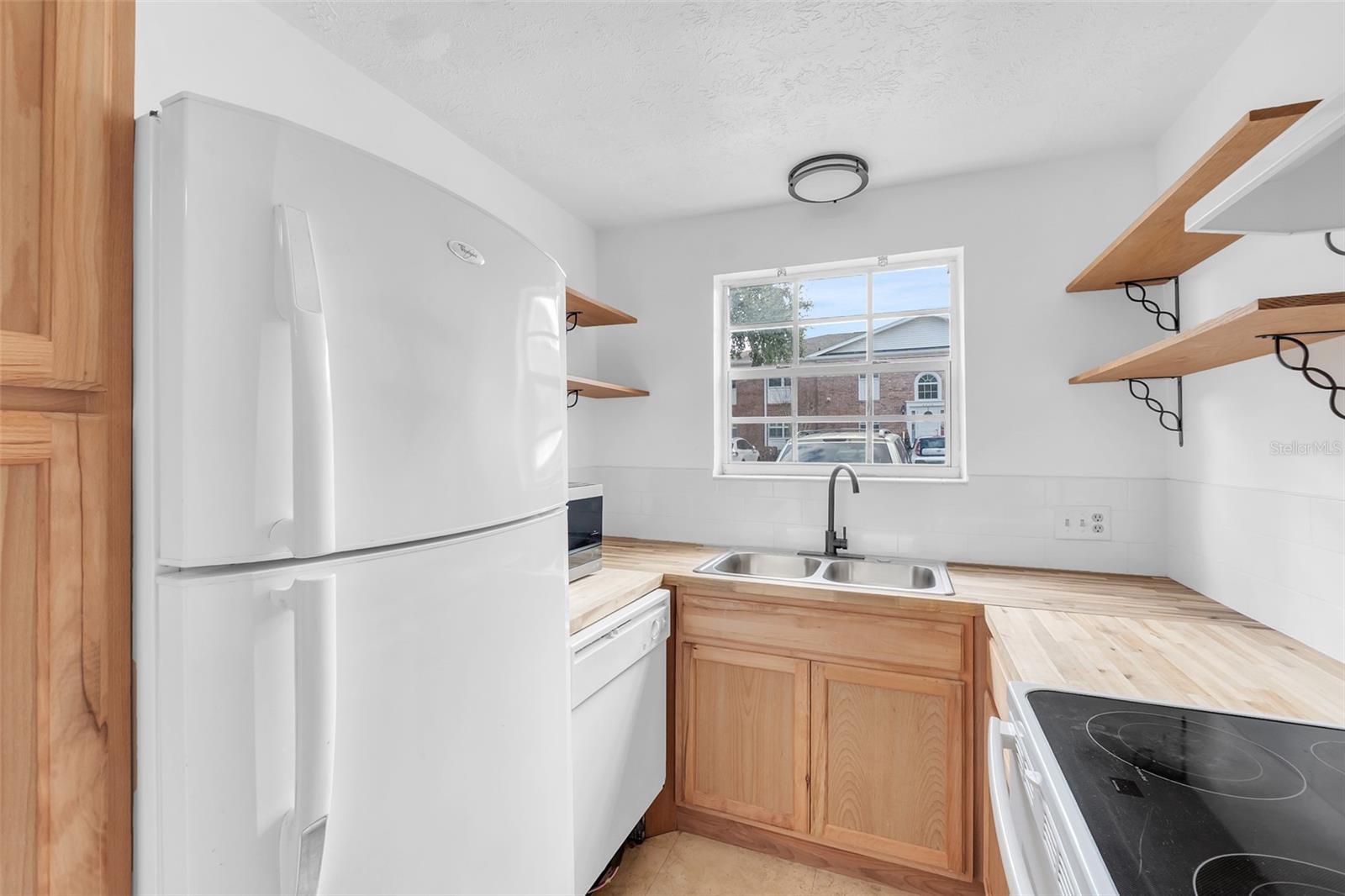 PLANTATION APTS OF ORLANDO NO 1 CONDO - Residential Lease