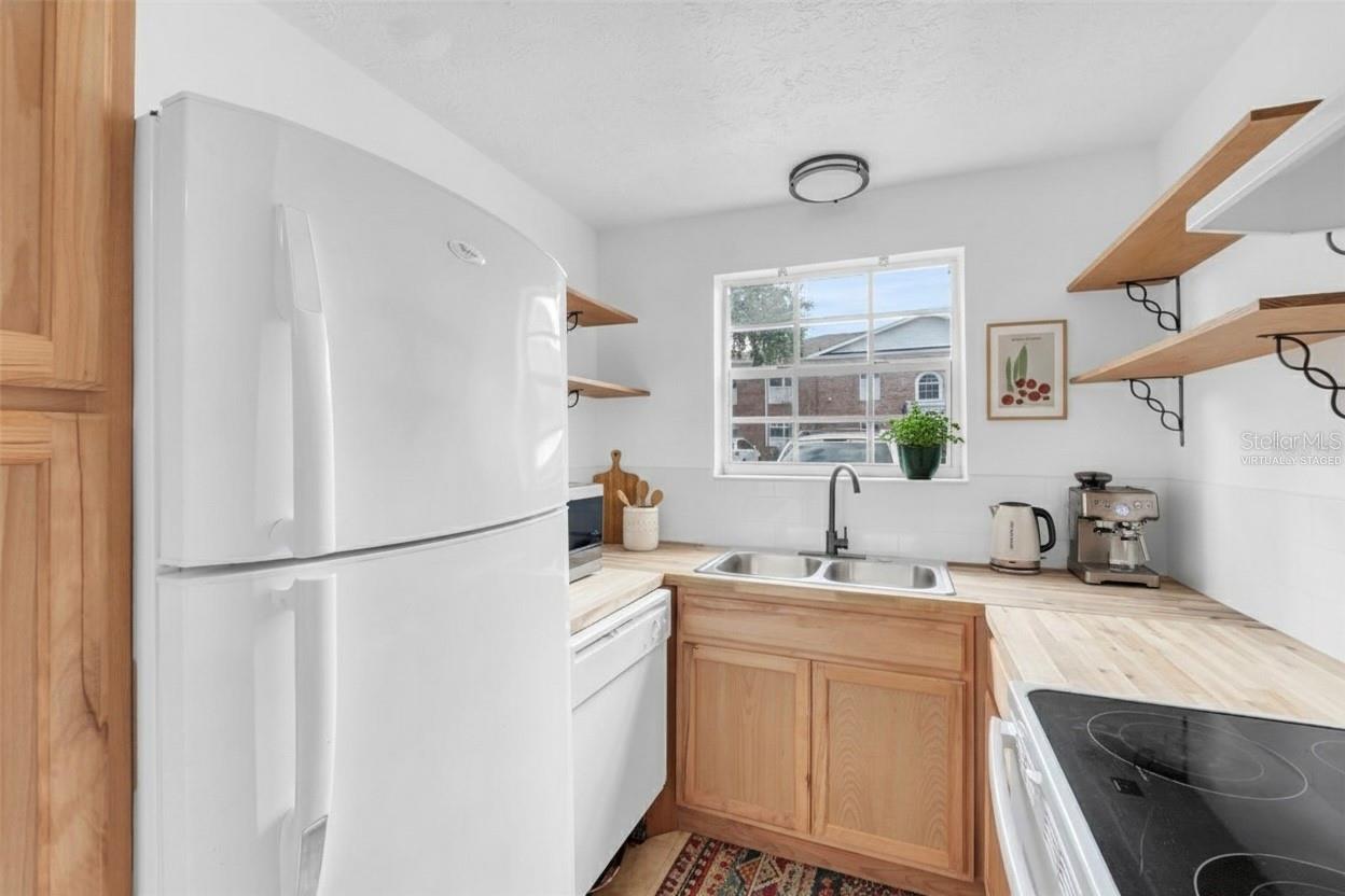 PLANTATION APTS OF ORLANDO NO 1 CONDO - Residential Lease